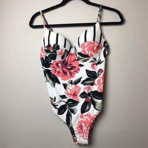 Cupshe flower print swimsuit